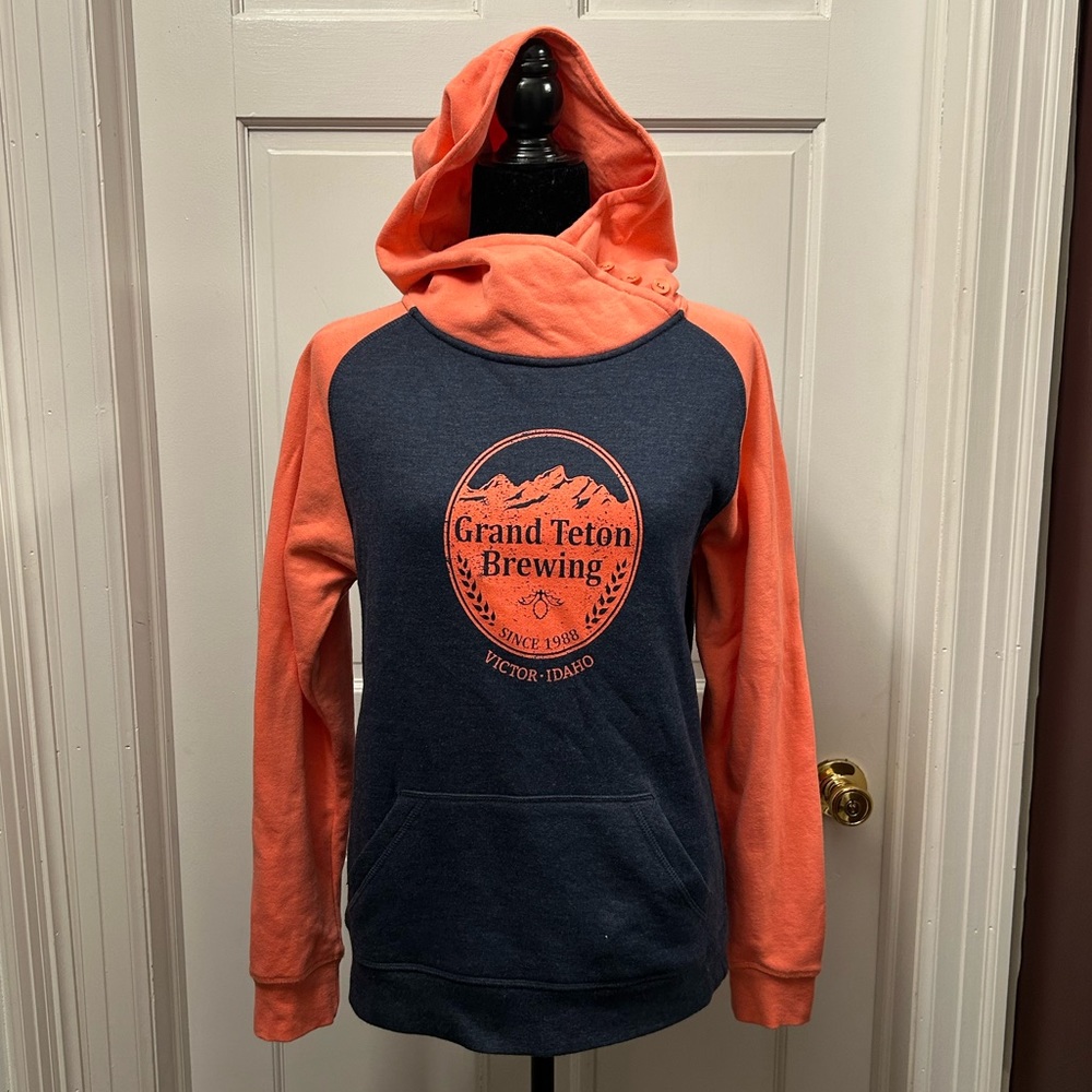 Grand Teton Brewing women’s hoodie cowl neck medium Idaho craft beer west gift